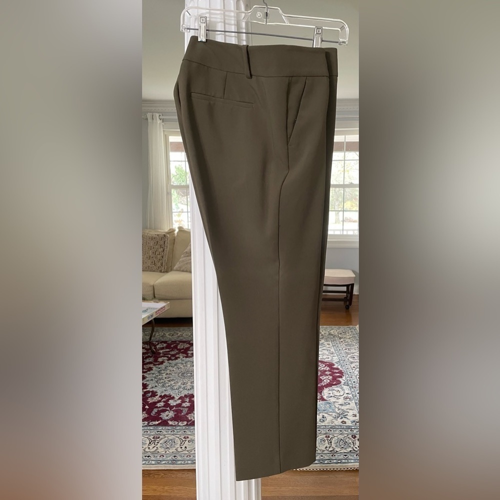 Ann Tylor Signature women’s dress pants size 16 in dark olive color